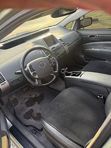 машина бемвы: Toyota Prius: 2006 г., Вариатор, Гибрид, Хэтчбэк — 7