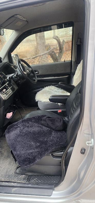 калдина матор: Honda Stepwgn: 2003 г., Минивэн — 10