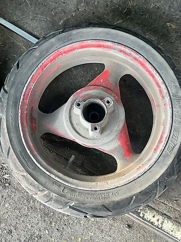 диски шинами: Колеса в сборе 130 / 60 / R 13, 1 шт, Литые, отверстий - 3 — 1