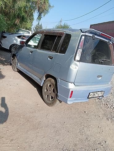 step rf3: Nissan Cube: 2001 г., 1.3 л, Автомат, Бензин, Седан — 5