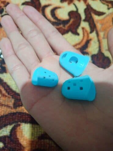 полуакустическая электрогитара: Красная акустика без царапины с пикгардом, с комплектом 6500 а если вы — 9