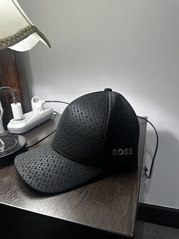 Байпактар жана ич кийимдер: Эркектердин баш кийими, Boss, Колдонулган, түсү - Кара, Өзү алып кетүү, Акылуу жеткирүү — 1