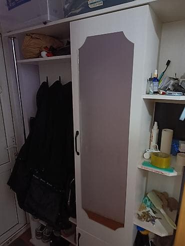 подставка для обувь: Прихожая с зеркальным шкафом и открытыми секциями - Компактный — 5