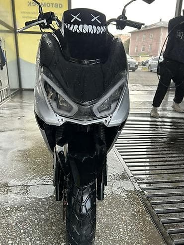 Макси-скутер 150 куб. см, Бензин, Б/у