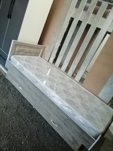 Односпальная кровать, Новый, С мягким изголовьем, длина - 1900 см