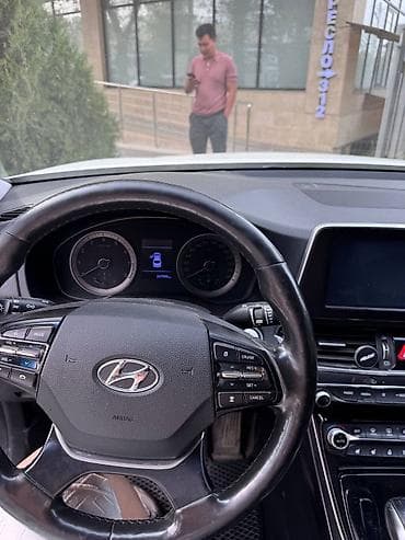 Hyundai Grandeur: 2018 г., Газ, Седан — 5