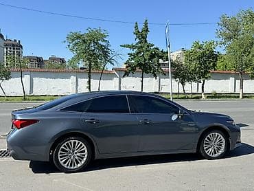 солид: Toyota Avalon: 2019 г., 2.5 л, Автомат, Гибрид, Седан — 2