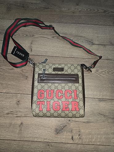 gucci: Классическая сумка, Gucci, Материал: Комбинированный материал, Регулируемый ремень, Унисекс, Новый — 1