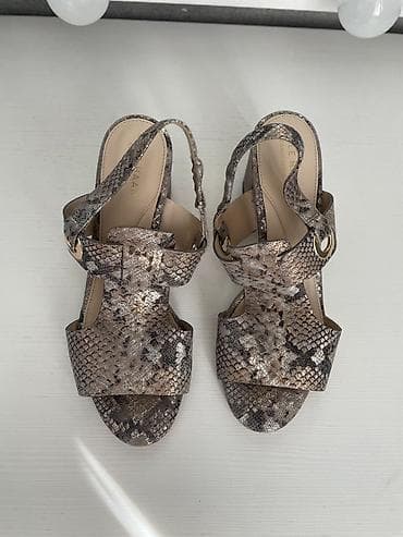 Босоножки, сандалии, шлепанцы: Шикарные американские босоножки. Натуральная кожа. Состояние 1 раз — 2