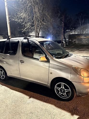 Продаю тайота функарго 2001 1.5 технически машина в идеале вложения