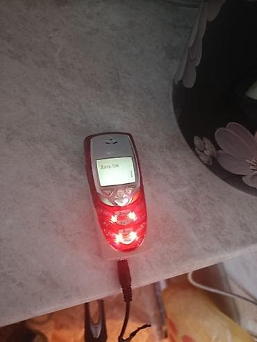vintage t9: Набор из трёх мобильных телефонов: 1) Sony Ericsson Xperia (сенсорный — 8