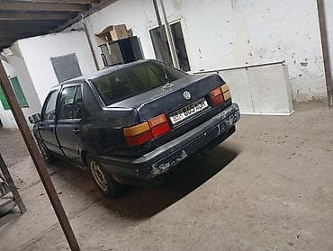 Volkswagen Vento: 1993 г., 1.8 л, Газ