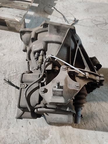 дверь на фит: МКПП FORD Fiesta 1.4 FXJB 2004 (б/у) — 1