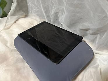 Планшеты: Планшет, Apple, память 64 ГБ, 10" - 11", 5G, Б/у, Классический цвет - Черный — 1