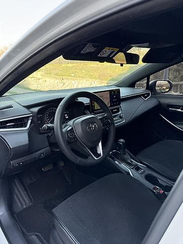бампер рх300: Toyota Corolla: 2021 г., 1.8 л, Вариатор, Гибрид, Седан — 9