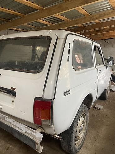 mini car: ВАЗ (ЛАДА) 2121 (4x4): 1998 г., 1.7 л, Ручные, Бензин, Внедорожник — 5