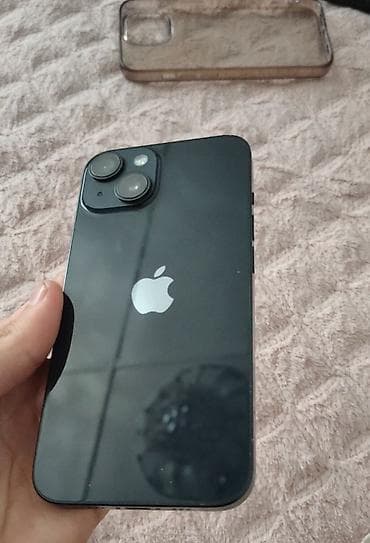 IPhone 14, Б/у, 128 ГБ, Midnight, Чехол, 88 %
