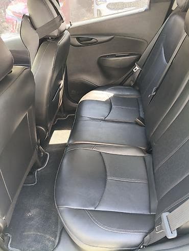 Продажа авто: Chevrolet Spark: 2017 г., 1 л, Автомат, Бензин, Хэтчбэк — 8