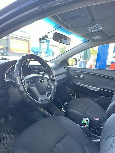 rex sprinter: Kia Rio: 2016 г., 1.4 л, Ручные, Бензин, Седан — 5