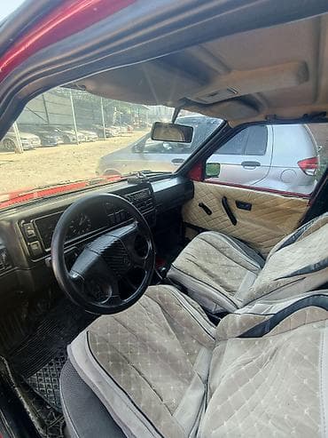 пасать б3: Volkswagen Golf: 1989 г., 1.6 л, Механика, Бензин, Хэтчбэк — 7