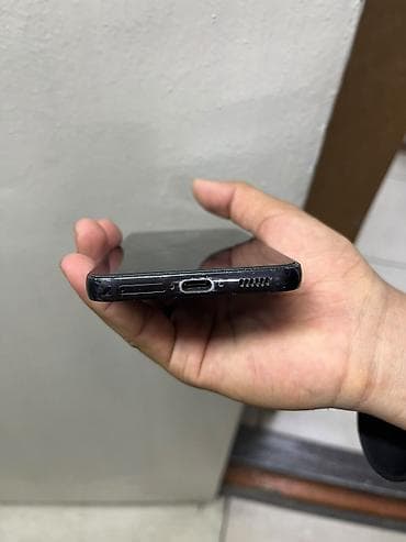 fold 4: Samsung Galaxy S23, Б/у, 256 ГБ, цвет - Черный, eSIM — 6