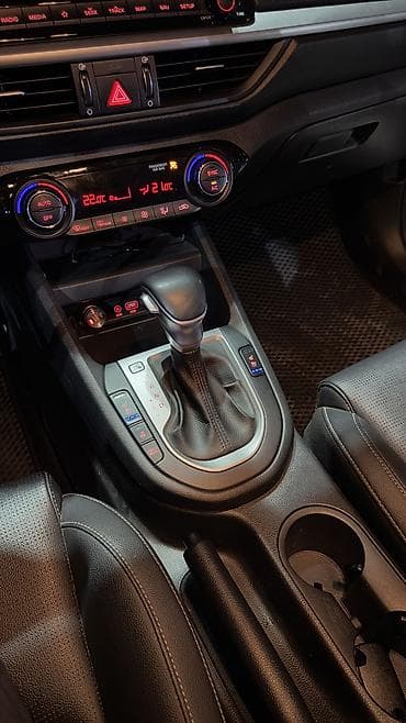 бобкет цена: Kia K3: 2019 г., 1.6 л, Вариатор, Бензин, Седан — 7