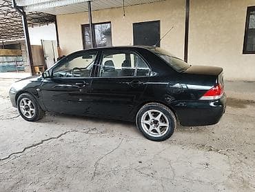 Продажа авто: Mitsubishi Lancer: 2004 г., 1.6 л, Механика, Бензин, Седан — 5
