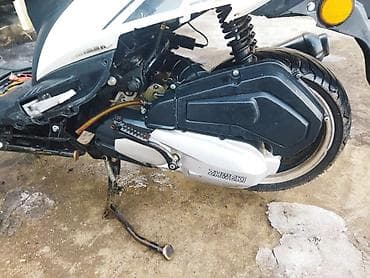 q max скутер: Qmax 180Куб. Год 2025. задний калотка ремонт зделать по кузову — 3