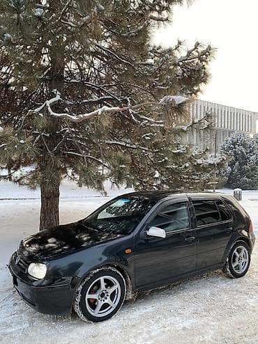 горить: Volkswagen Golf: 1998 г., 1.8 л, Механика, Бензин, Хэтчбэк — 2