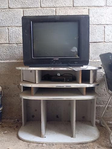 лёд экран: Телевизор с кинескопом (ЭЛТ) + тумба под ТВ - Телевизор классического — 1