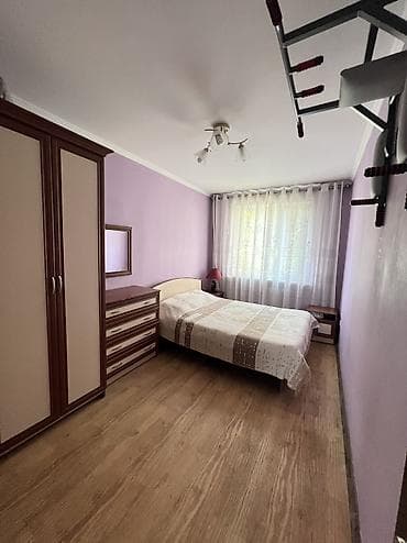 продаю 5 комнатную квартиру: 3 комнаты, 58 м², 104 серия, 3 этаж, Евроремонт — 7