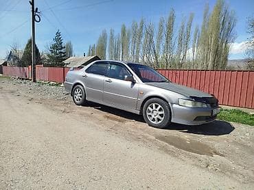Honda Accord: 1998 г., 2 л, Автомат, Бензин, Седан