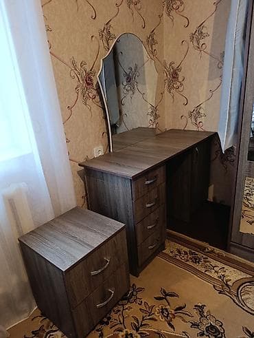 тумбы в ванную: Туалетный столик, С зеркалом, цвет - Серый, ЛДСП — 3