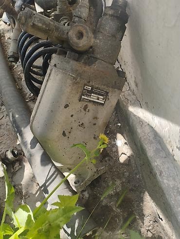 бу аквариум: Гидро узлы сняты от волво д13 Состав: - Гидронасос/гидромотор Parker — 1