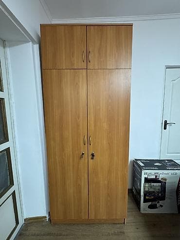 Офисный шкаф, Б/у, цвет - Золотой, ЛДСП at lalafo.kg Офисный шкаф, Б/у, цвет - Золотой, ЛДСП