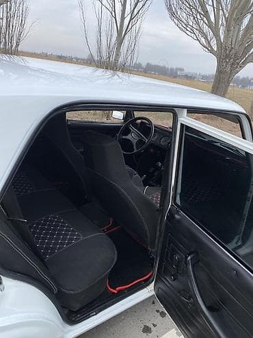 бишкек автомобили: ВАЗ (ЛАДА) 2107: 2010 г., 1.6 л, Кол менен иштөөчү, Бензин, Седан — 10