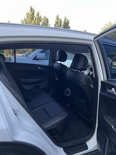 Продажа авто: Kia Sportage: 2021 г., 1.6 л, Автомат, Дизель, Кроссовер — 10
