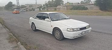 Унаа: Mazda 626: 1990 г., 2 л, Кол менен иштөөчү, Бензин, Седан — 5