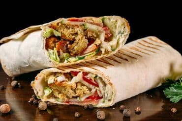 сколько зарабатывает официант в 16 лет: Повар Шаурмист. С опытом — 1