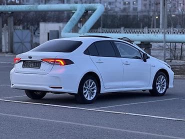 mark 2 110: Toyota Corolla: 2020 г., 1.8 л, Автомат, Гибрид, Седан — 6