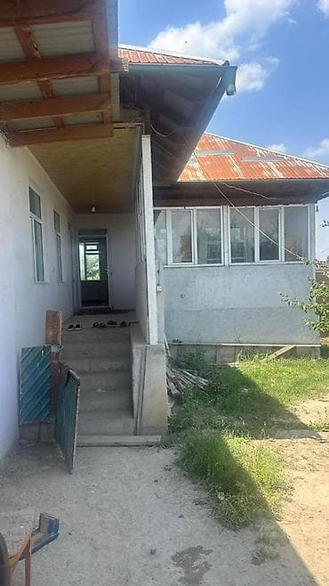 keremet residence: Продаётся дом в Ошской области. Основные характеристики: - Материал — 3