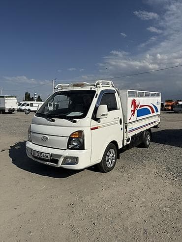 Унаа: Жеңил жүк ташуучу унаа, Hyundai, Стандарт, Колдонулган — 2
