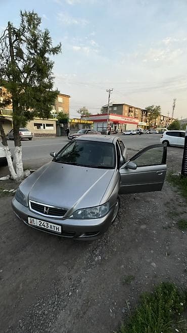 Honda Torneo: 2001 г., 2 л, Механика, Бензин, Седан