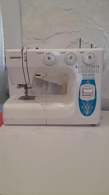 Техника жана электроника: Тигүүчү машина Janome, Электромеханикалык — 1