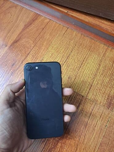 купить айфон 5 se бу: IPhone SE 2020, Б/у, 128 ГБ, Черный, 75 % — 2