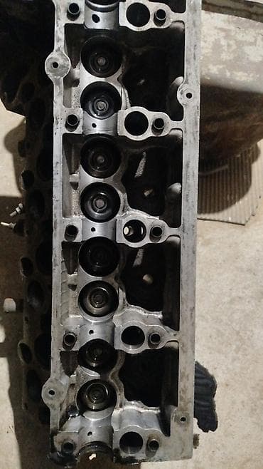 электрические мото: ГБЦ Mercedes-Benz 1995 г., 2.3 л, Б/у — 4