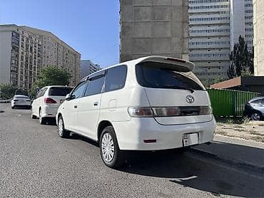 пикник тайота: Toyota Gaia: 2002 г., 2 л, Автомат, Бензин, Минивэн — 4
