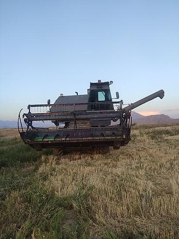 mini cooper: Комбайн зерноуборочный «НИВА» (СК-5М) состояние очень хорошее вложения — 3