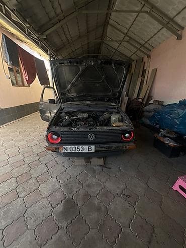 бампер вента: Volkswagen Golf: 1990 г., 1.8 л, Механика, Бензин, Хэтчбэк — 2