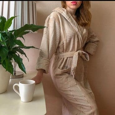 белая ночная сорочка: Домашняя одежда Пижамы по дешевле Одежда для дома Удобные домашние — 1